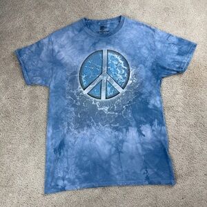 The Mountain Mens Peace Symbol Short Sleeve Tie-Dye Graphic Tee Blue Y2K Size M